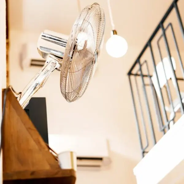ventilateur-maison-appartement-canicule