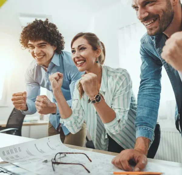 code-de-parrainage-amis-heureux