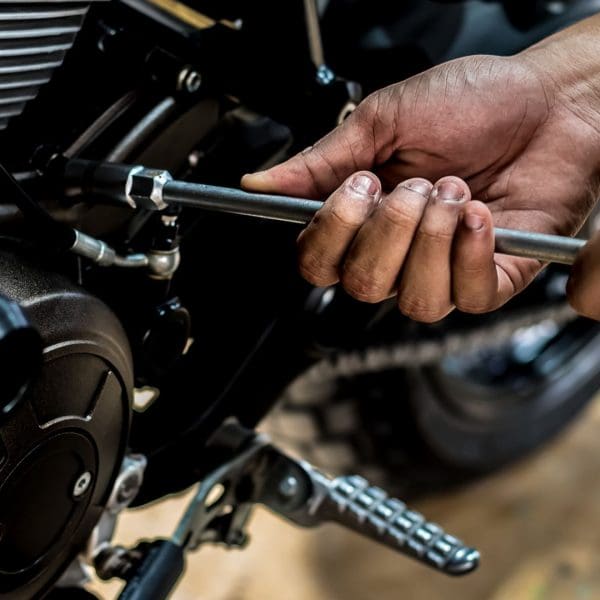 moto-réparation