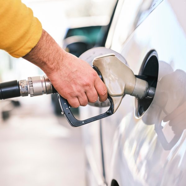 Le carburant, Station-essence, Ravitaillement.