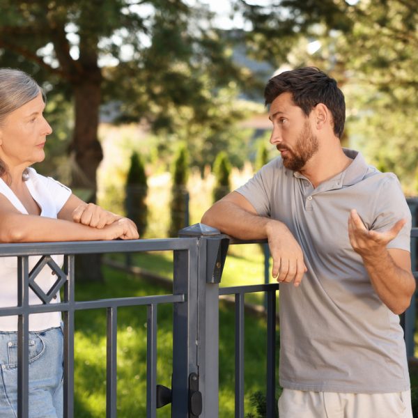 Conflit entre voisins
